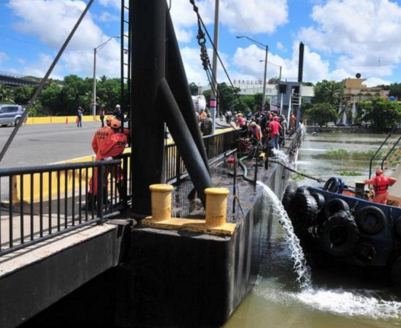 Puente flotante