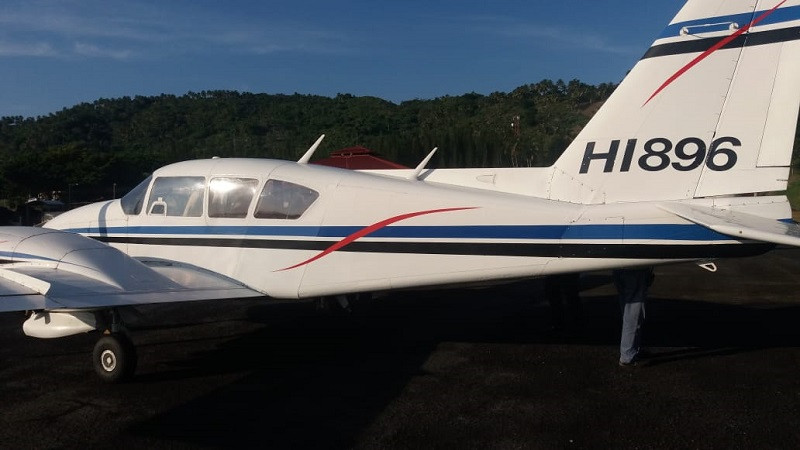 Avion HI 896