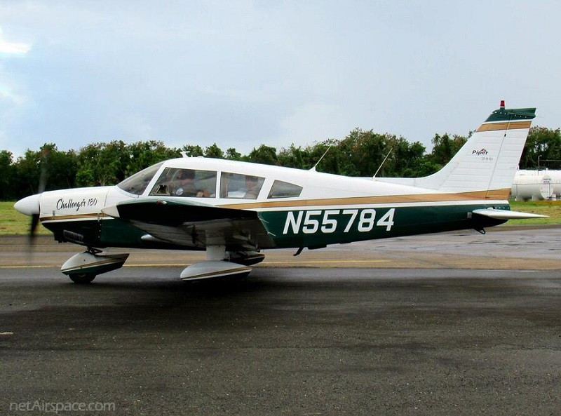 Avion PA 28