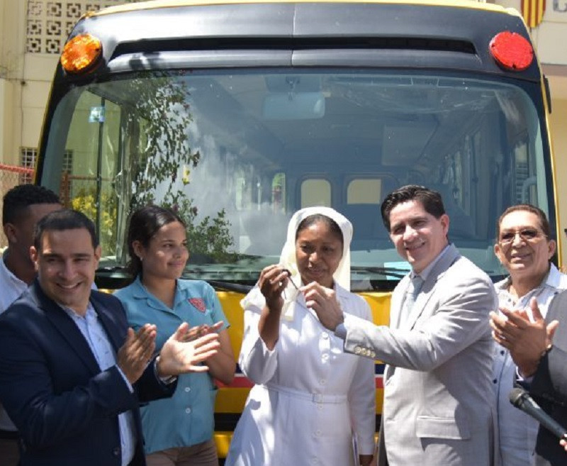 Entrega del autobus