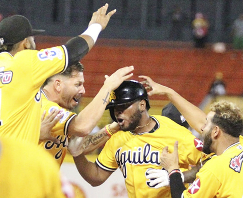 Las Aguilas