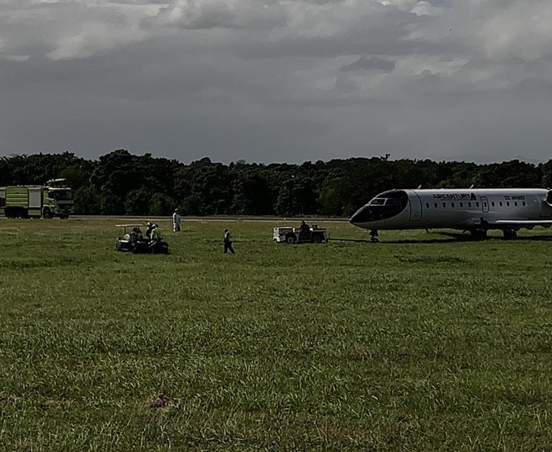 Avion de Air Century. A
