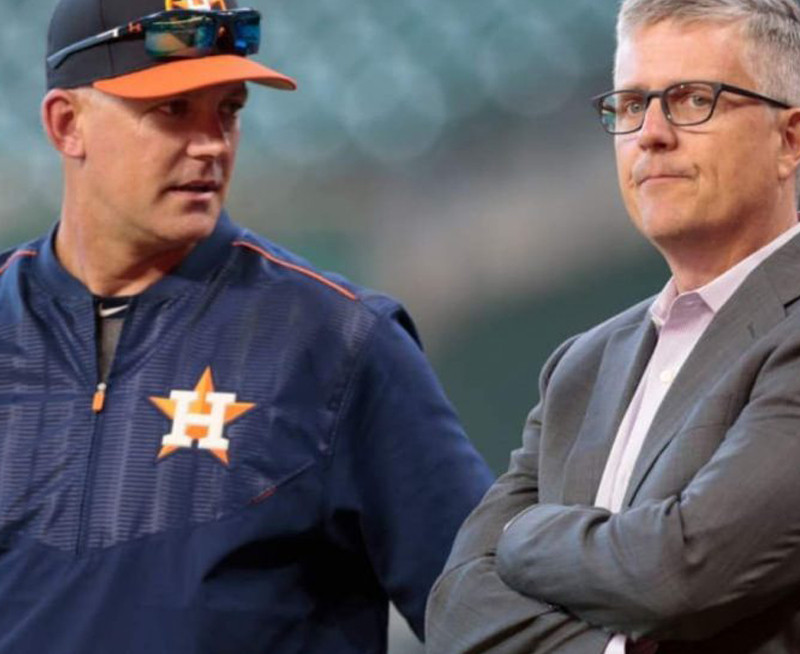 Jeff Luhnow  y AJ Hinch. (Fuente externa).