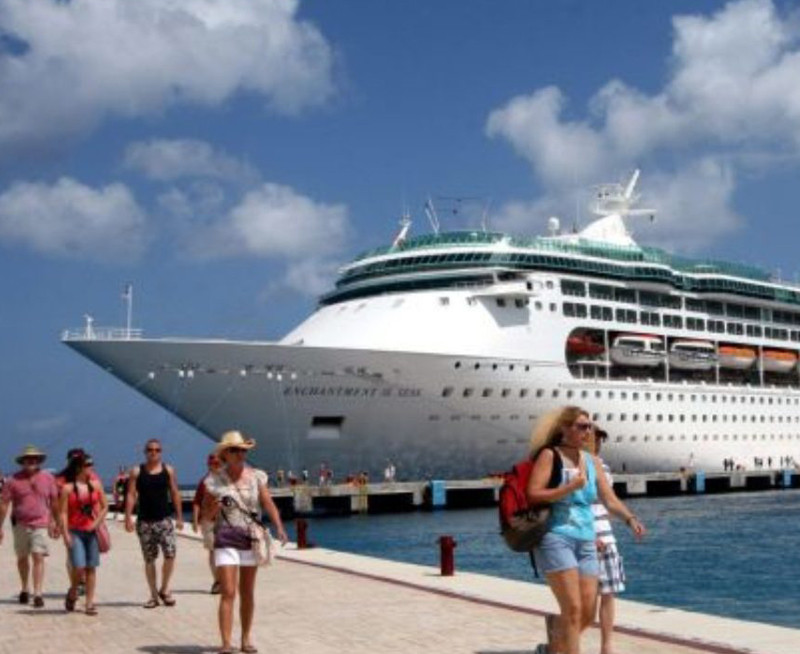 Suspendidos amarres de cruceros en Mu00e9xico y buena parte de Latinoamu00e9rica