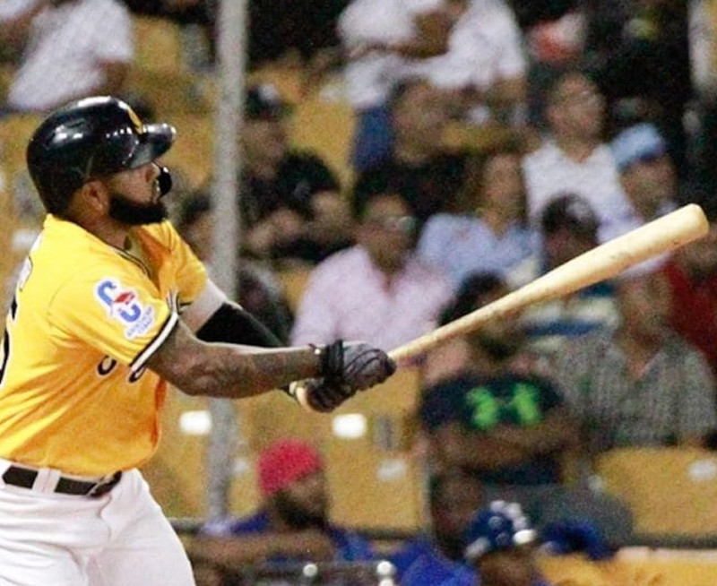 Rony, aguilas