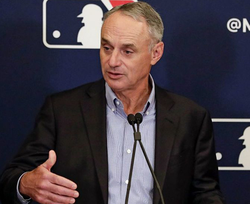 MLB. d