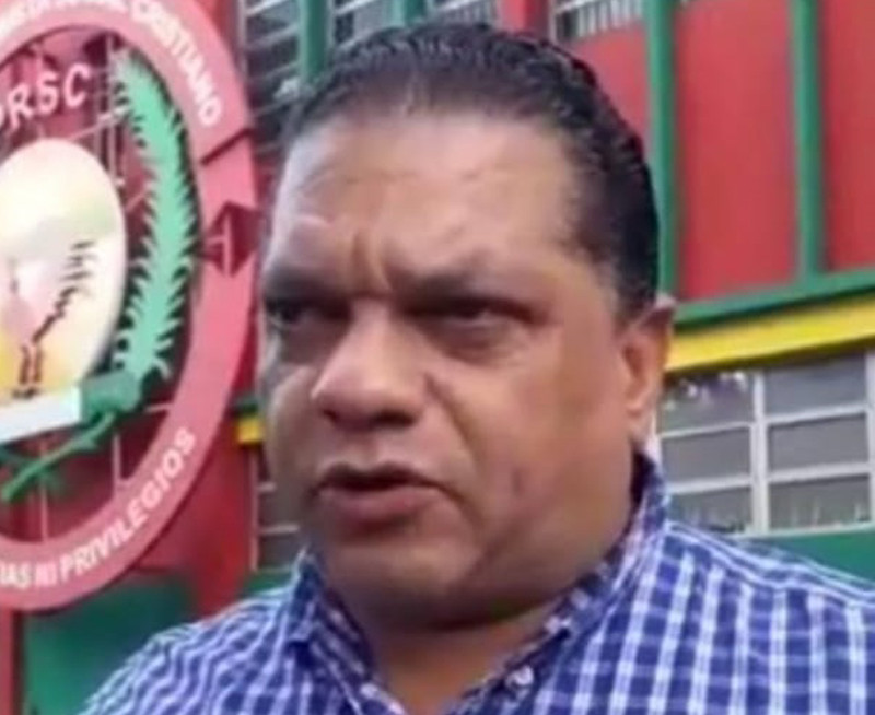 Mario Diaz. t