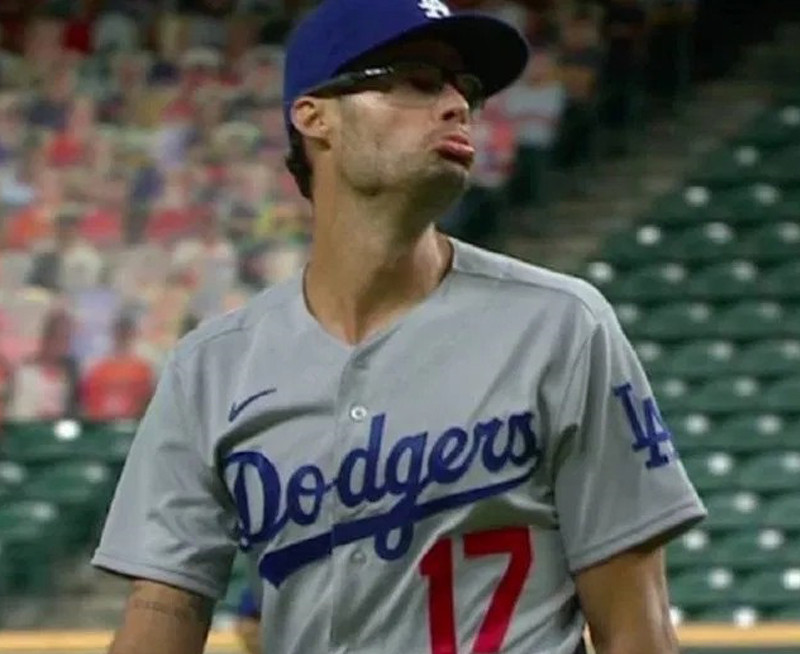 Joe Kelly . D