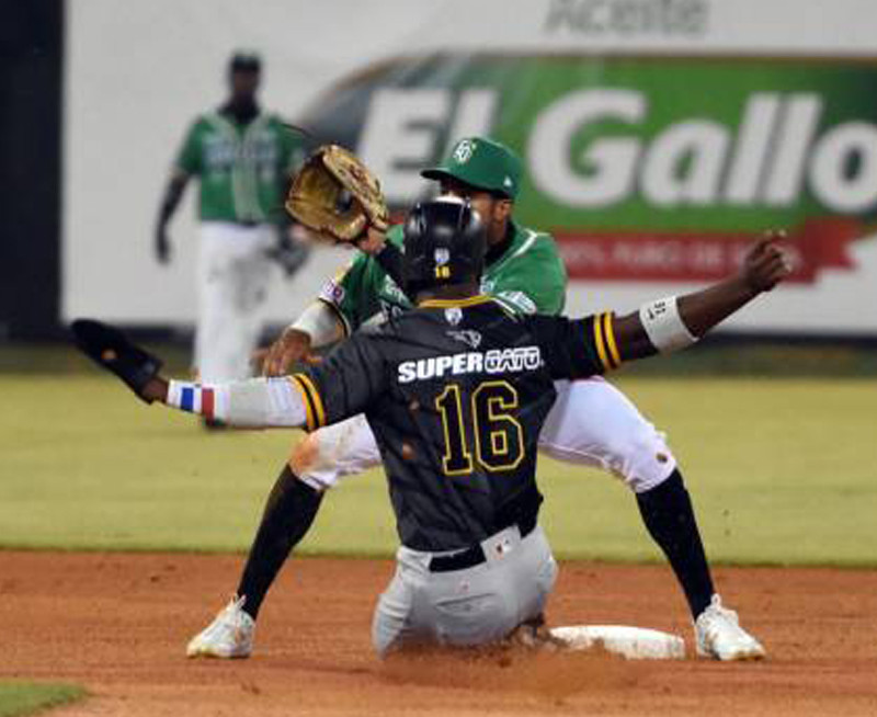 Aguilas Cibaeu00f1a