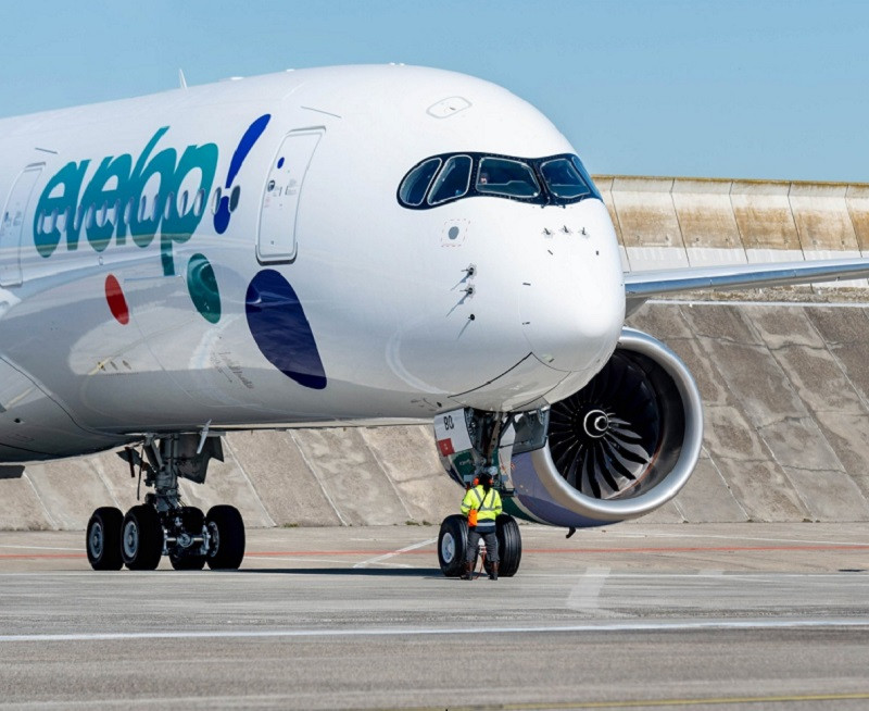 Evelop Airbus A350 EC 