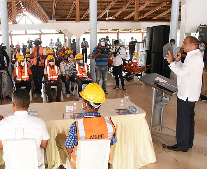 Ministro Ascencion habla en lanzamiento Peon Caminero en Santiago Rodriguez
