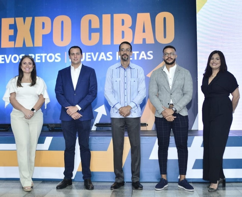 Martha Reynoso, Miguel Andru00e9s Lama, Vladimir Pimentel, Emilio Juliu00e1n y Cayra Bencosme.