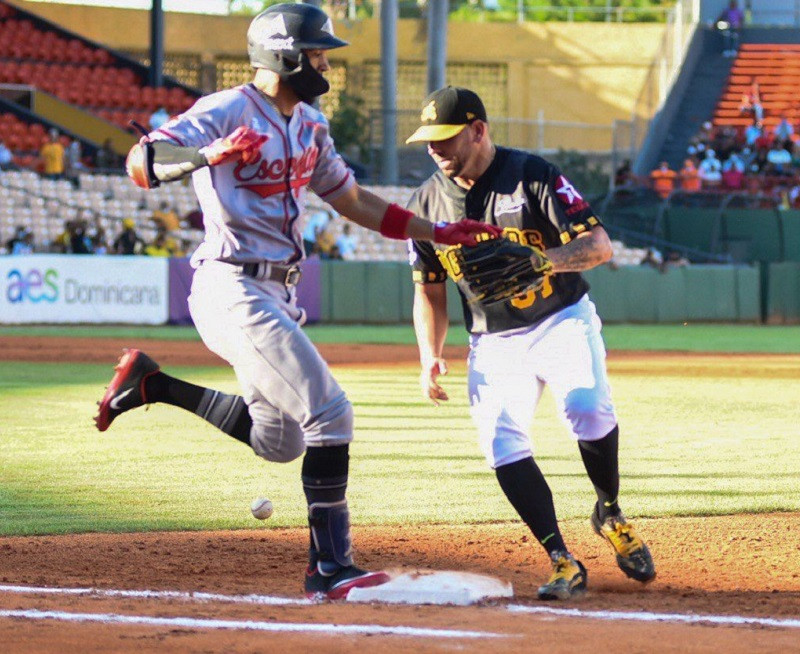 Aguilas y Escogido