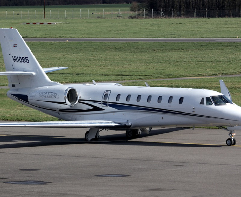 Avion HI  1065