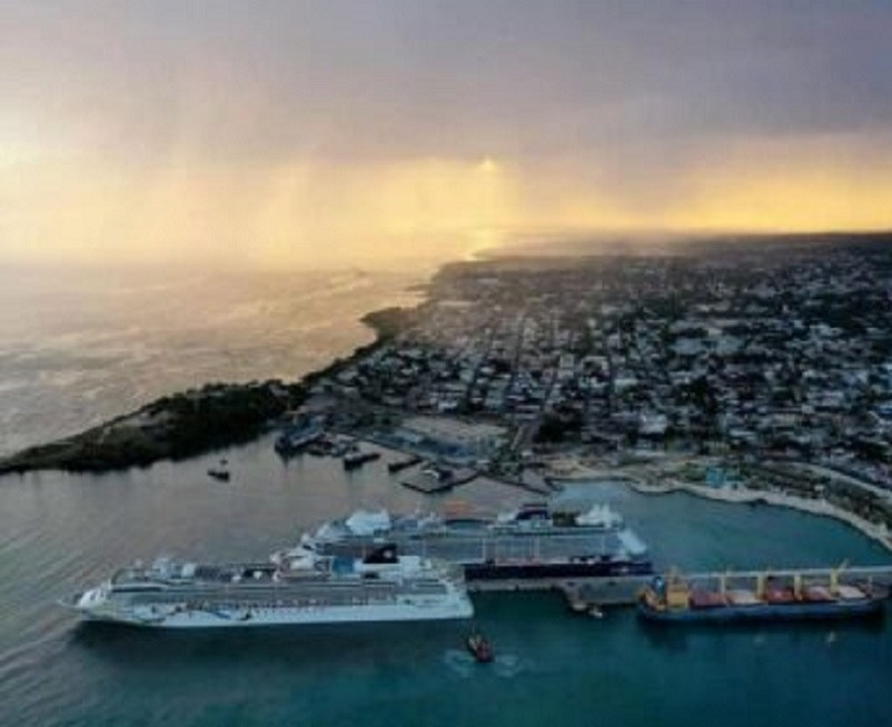 Taino Bay