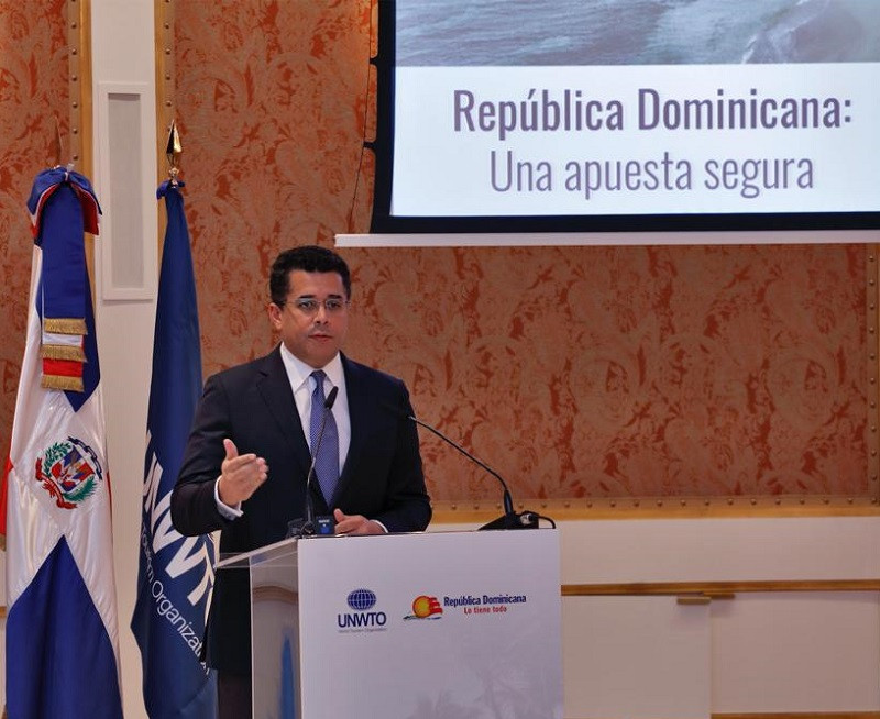 Ministro Turismo RD