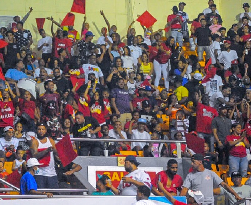 Asistencia a la Gran Arena del Cibao