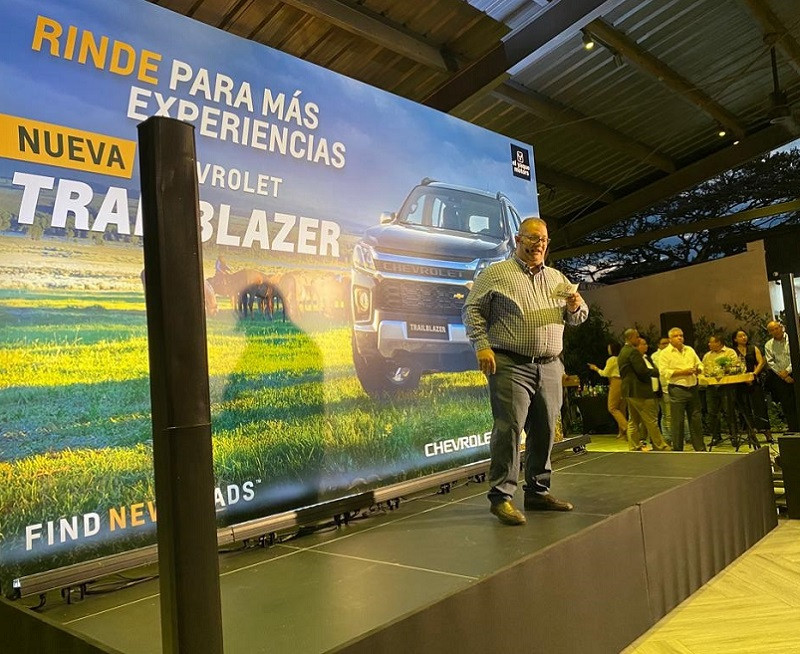 Luis Bournigal, gerente de ventas de El Yaque Motors