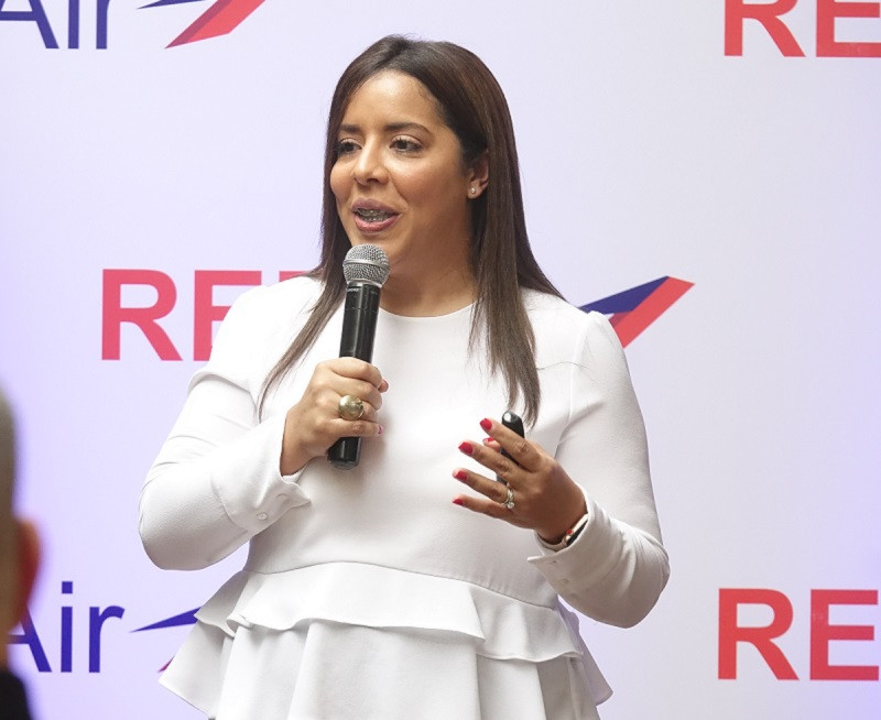 Astrid Pu00e9rez, gerente comercial de RED Air.