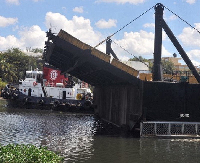 Puente flotante