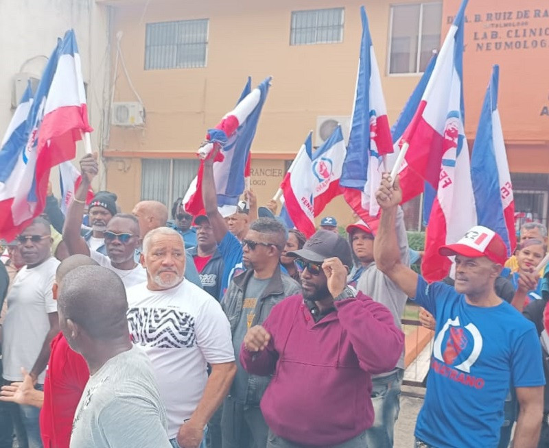 Choferes de Fenatrano exigen justicia