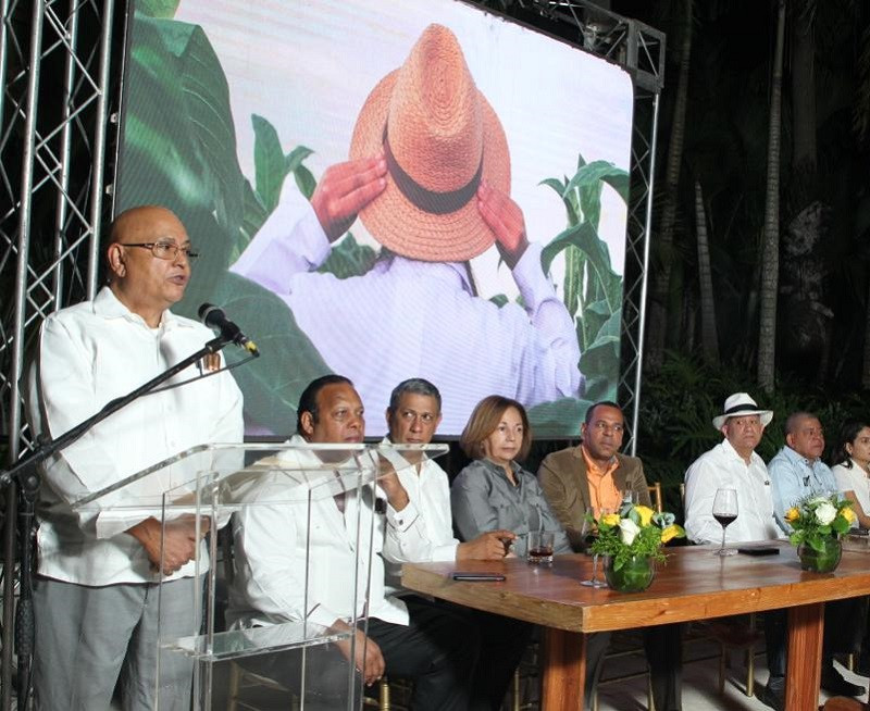 Presidente de la Asociaciu00f3n Dominicana de Cigarros