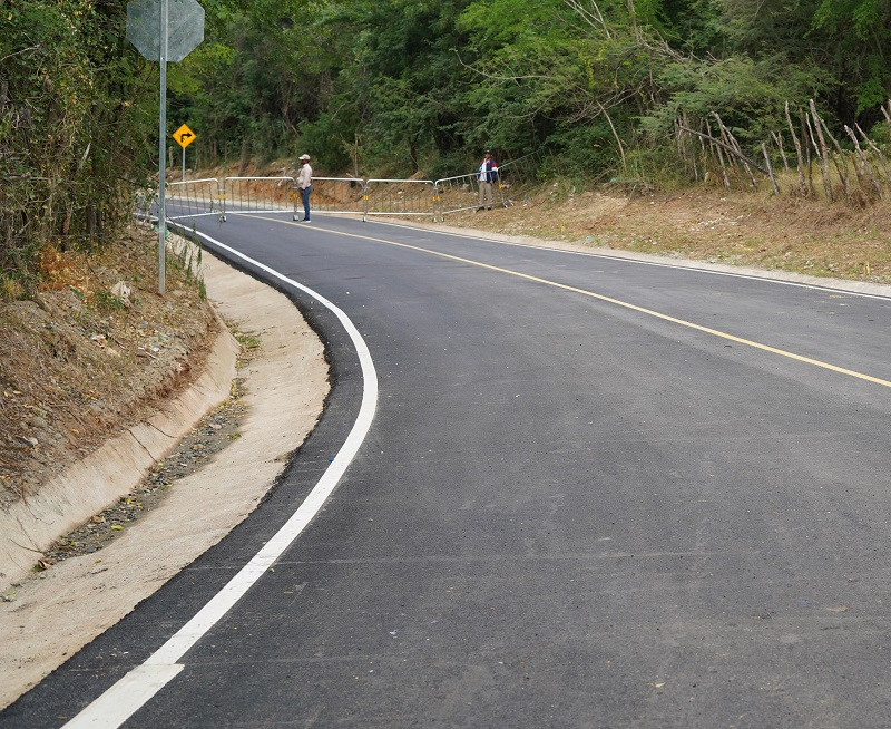 Carretera hidroelu00e9ctrica Monciu00f3n