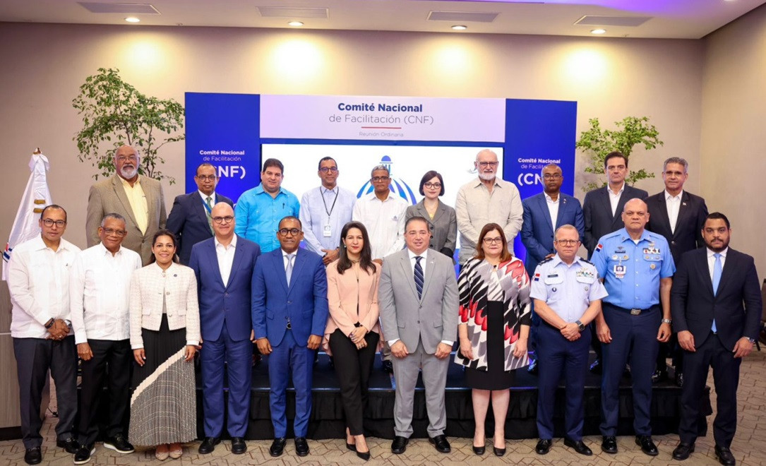 Autoridades aeronu00e1uticas avanzan esfuerzos para optimizar flujo de pasajeros y transporte de mercancu00edas