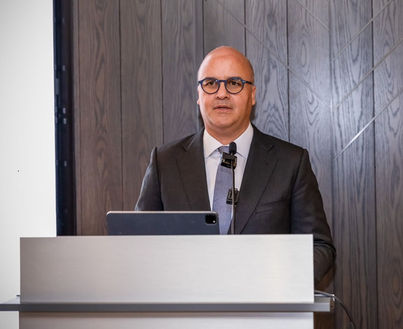 El director general del IDAC, Igor Rodríguez, durante su disertación en la Semana Dominicana 2024 organizada en Nueva York por la Cámara Americana De Comercio de la República Dominicana (AMCHAMDR)