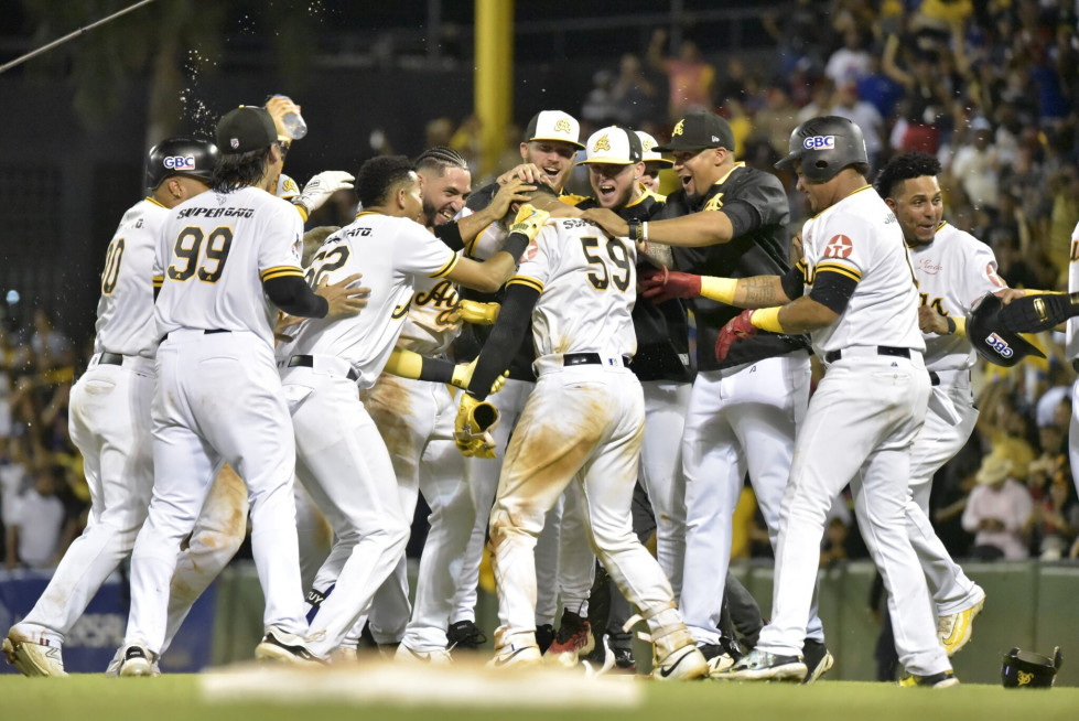Walkoff Aguilas 2048x1367