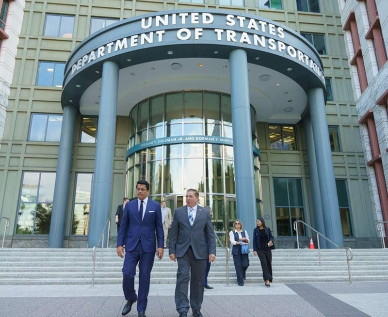 Ministro de Turismo David Collado y Héctor Porcella