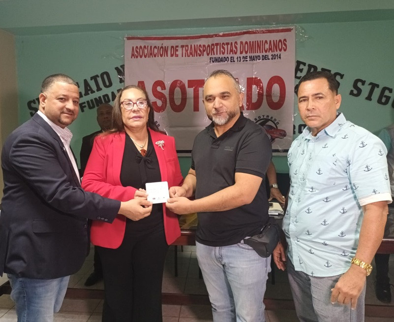 Javier Checo, Rosa Santos, Joselito Estevez y Chelo Tejada
