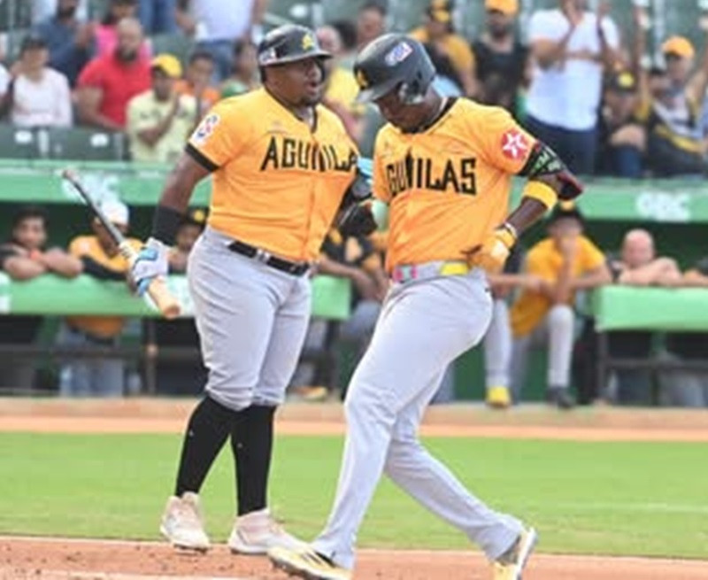Aguilas