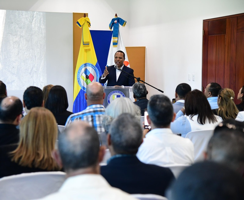 Milton Morrison, Director ejecutivo del Intrant