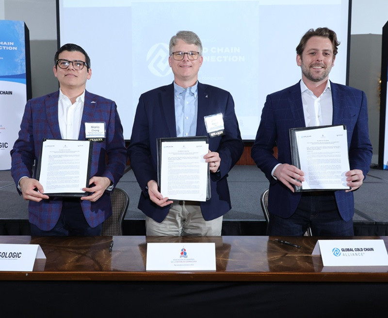Mario Chong, Jaak Rannik, y Adam Thocher