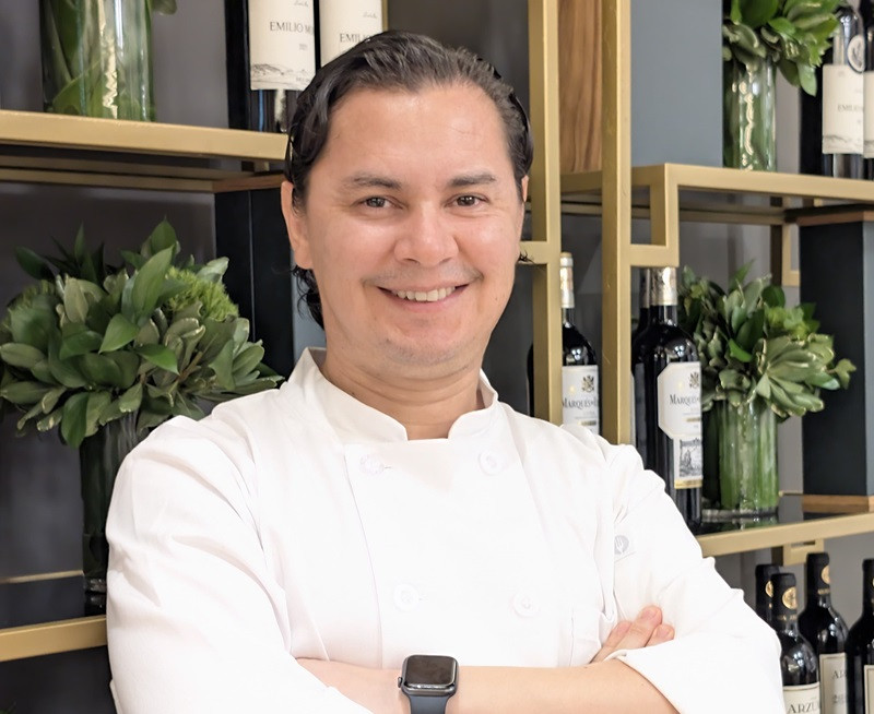 Chef Cristian Sinya