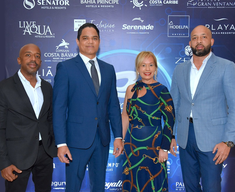 Juan José Leyva, Arquímedes Gómez, Patricia Collazo y Alexander Hernández