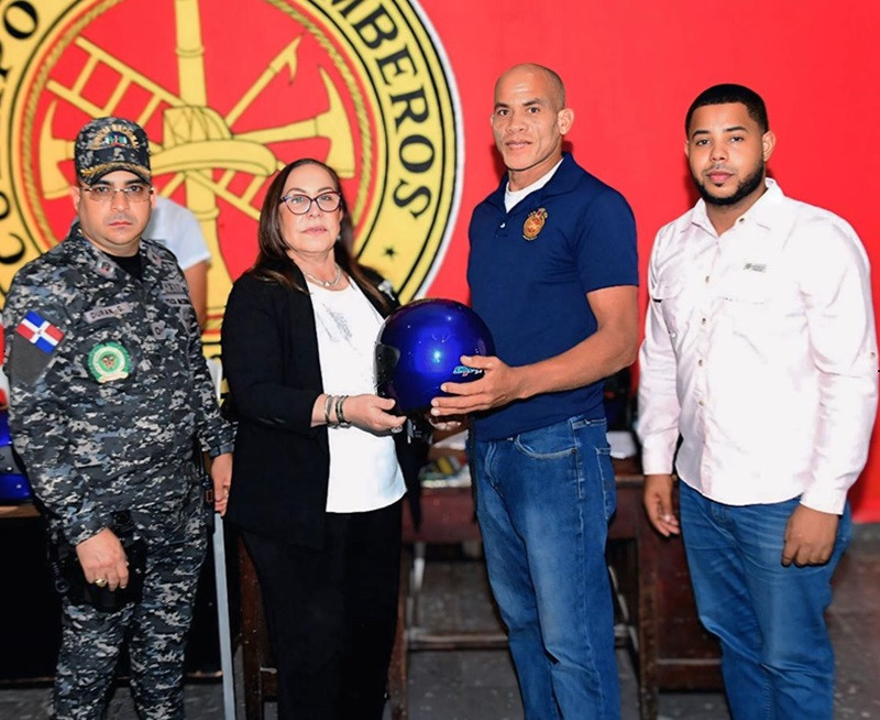 Entrega de cascos
