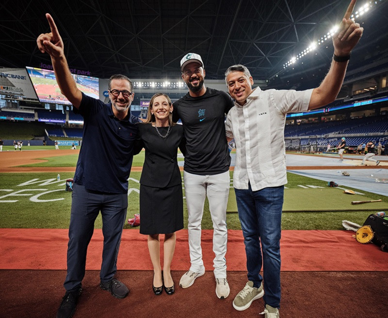 Manuel Luna, Caroline O'Connor, Sandy Alcantara y Victor Pacheco Mendez
