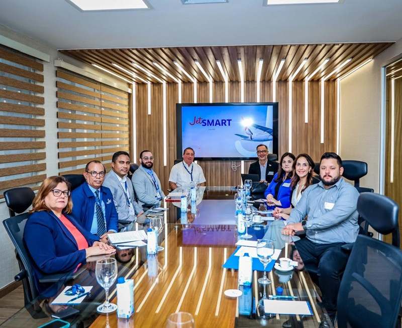 REUNIu00d3N EJECUTIVOS JETSMART AIRLINES